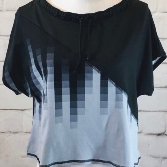 Gottex Tops - Gottex Black Ombré Yoga Zen High Low Hem Shirt